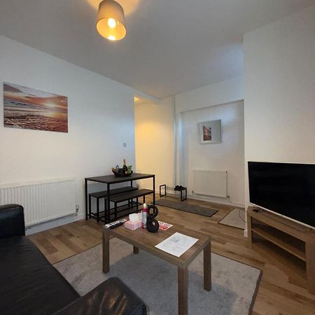 Charming 3-Bedroom House Cardiff Extérieur photo