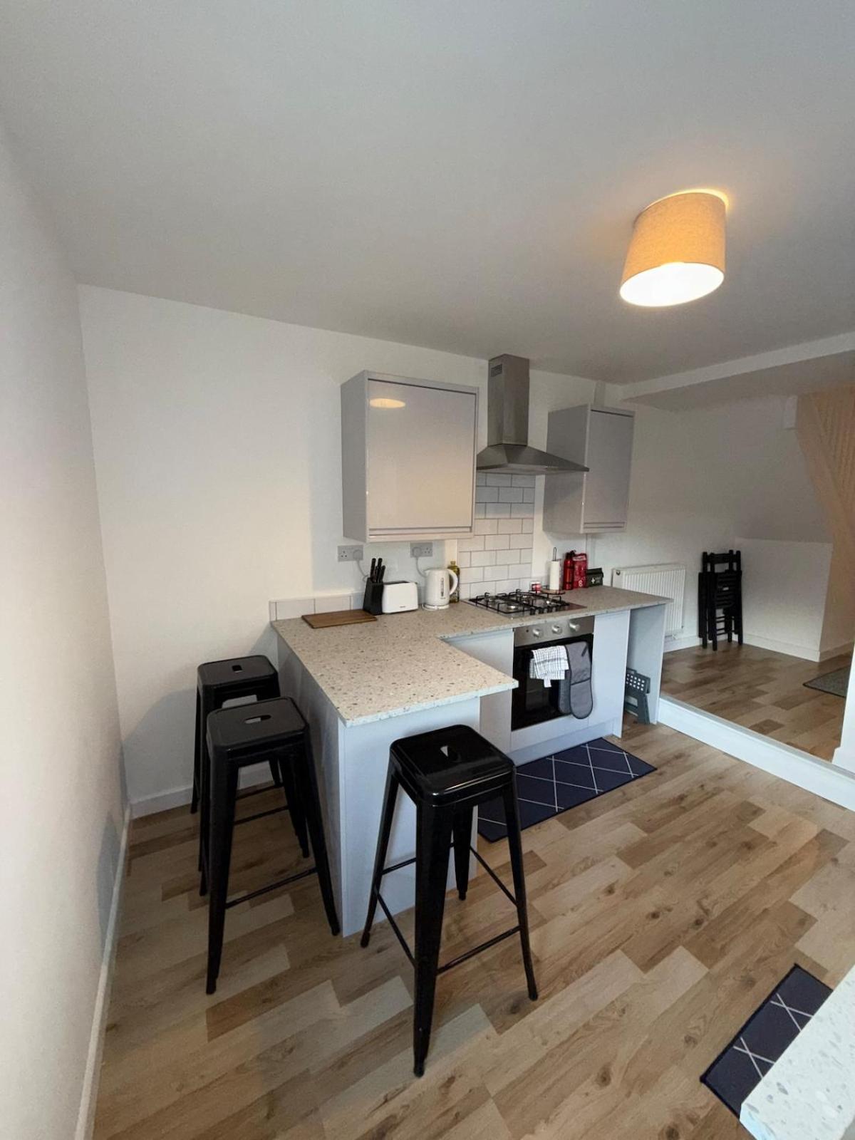 Charming 3-Bedroom House Cardiff Extérieur photo